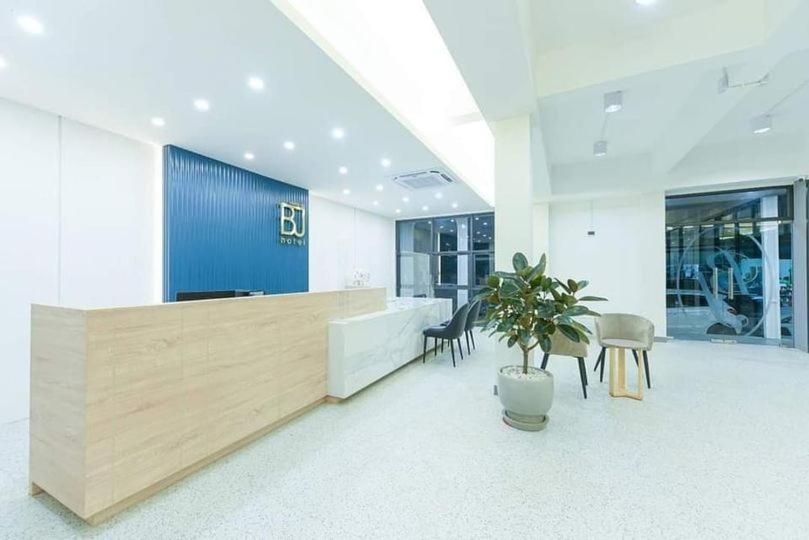 Bj City Hotel Сурат-Тхані Екстер'єр фото